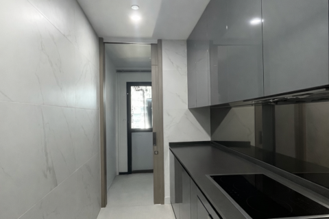 Condo à Khlong Toei, Bangkok, Thaïlande, 2 chambres  № 173321 - photo 14