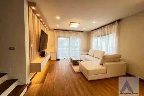 Haus in Samut Prakan, Thailand 3 Schlafzimmer № 219648 - Foto 2