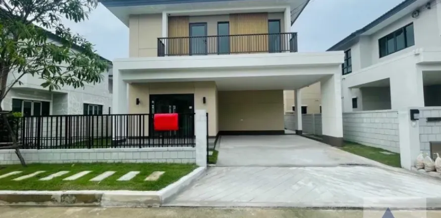 Haus in Samut Prakan, Thailand 3 Schlafzimmer № 219648