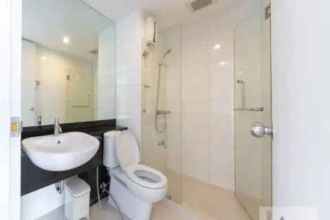 Eigentumswohnung in Huai Khwang, Bangkok, Thailand, 1 Schlafzimmer № 219599 - Foto 11