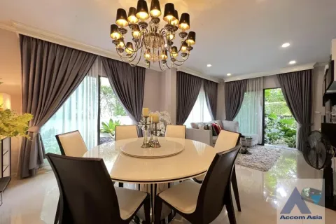 House in Bang Khen, Bangkok, Thailand 4 bedrooms № 219593