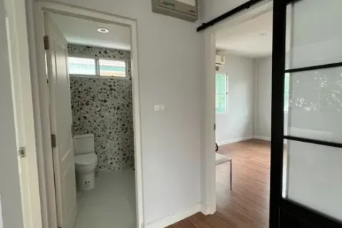 Haus in Taling Chan, Bangkok, Thailand 3 Schlafzimmer № 219594 - Foto 6