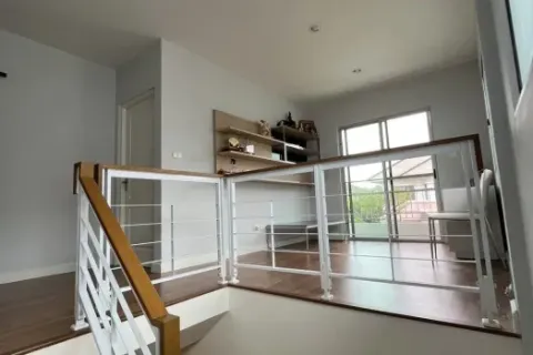 Haus in Taling Chan, Bangkok, Thailand 3 Schlafzimmer № 219594 - Foto 4