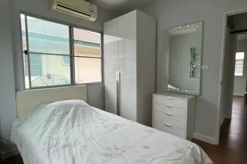 Haus in Taling Chan, Bangkok, Thailand 3 Schlafzimmer № 219594 - Foto 7
