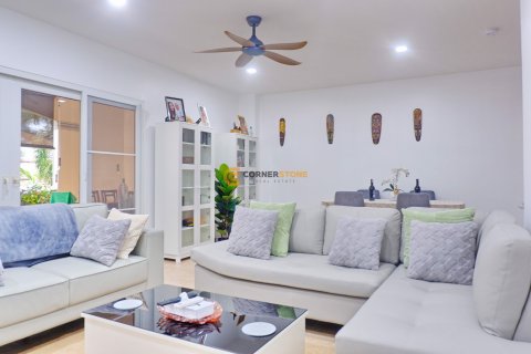 Studio dans le Condo sur Jomtien Beach, Pattaya, Thaïlande  № 175592 - photo 3