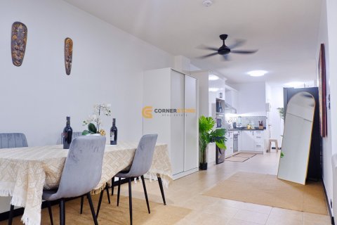 Studio dans le Condo sur Jomtien Beach, Pattaya, Thaïlande  № 175592