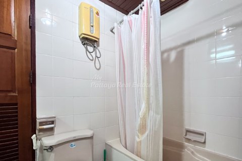 Condo in Pattaya, Thailand, 1 bedroom  № 175594 - photo 4