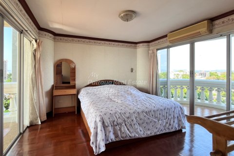 Condo in Pattaya, Thailand, 1 bedroom  № 175594 - photo 16