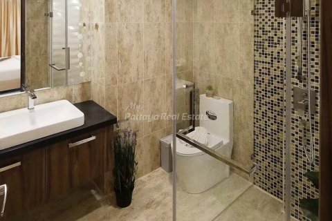 Condo in Pattaya, Thailand, 2 bedrooms  № 175596 - photo 9