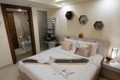 Condo in Pattaya, Thailand, 2 bedrooms  № 175596 - photo 5