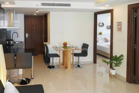 Condo in Pattaya, Thailand, 2 bedrooms  № 175596 - photo 3