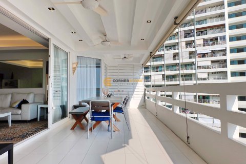 Студия в кондо на Пляж Джомтьен, Паттайя, Таиланд № 175591 - фото 2