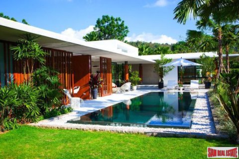 Villa on Jomtien Beach, Pattaya, Thailand 3 bedrooms № 193040