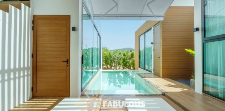 Villa in Bang Tao, Thailand 3 bedrooms № 179319