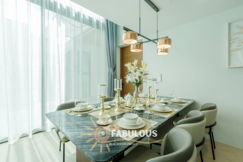 Villa in Bang Tao, Thailand 3 bedrooms № 179319 - photo 6