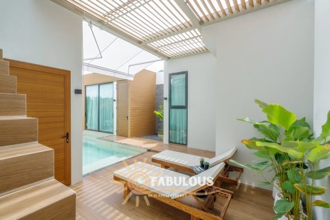 Villa in Bang Tao, Thailand 3 bedrooms № 179319 - photo 3