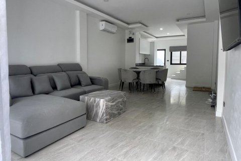 Таунхаус в Самуи, Таиланд с 8 спальнями № 160534 - фото 4