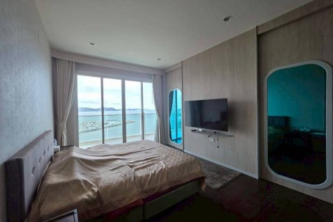 Condo in Chon Buri, Thailand, 1 bedroom  № 144466 - photo 24