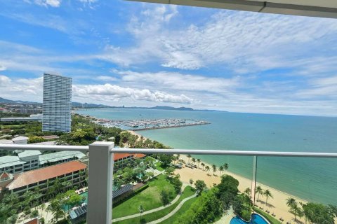 Condo in Chon Buri, Thailand, 1 bedroom  № 144466 - photo 2