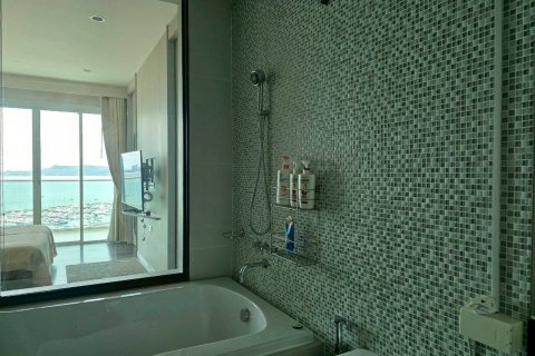 Condo in Chon Buri, Thailand, 1 bedroom  № 144466 - photo 20