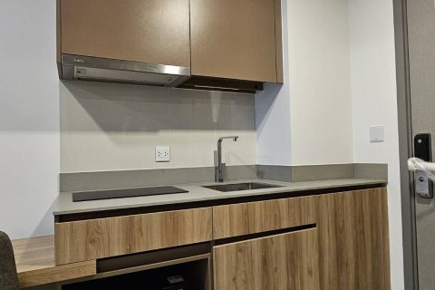 Studio in the Condo in Watthana, Bangkok, Thailand  № 158299 - photo 2