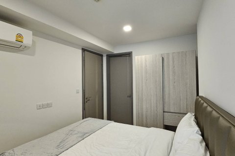 Studio in the Condo in Watthana, Bangkok, Thailand  № 158299 - photo 3