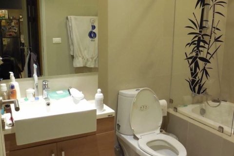 Studio in the Condo in Khlong Toei, Bangkok, Thailand  № 158301 - photo 5