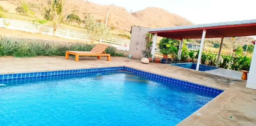 Вилла в Хуа Хине, Таиланд с 2 спальнями  № 158302