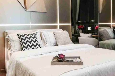 Condo in Bangkok, Thailand, 2 bedrooms  № 183936 - photo 12