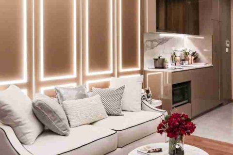 Condo in Bangkok, Thailand, 2 bedrooms  № 183936 - photo 11