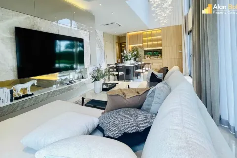 Casa de 4 dormitorios en Pattaya, Tailandia № 212121 - foto 6