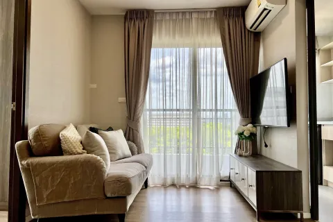 Condo in Phra Khanong, Bangkok, Thailand, 2 bedrooms  № 168872