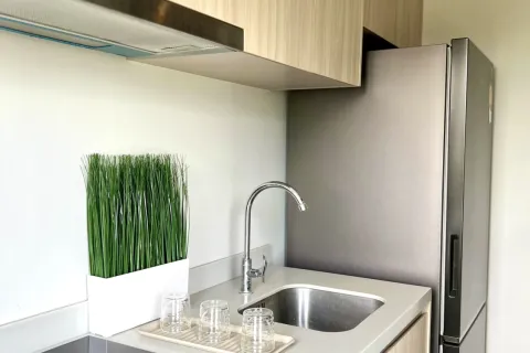 Condo in Phra Khanong, Bangkok, Thailand, 2 bedrooms  № 168872 - photo 7