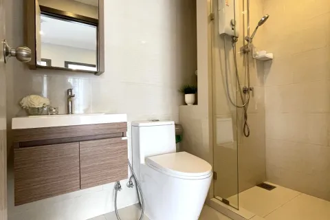 Condo in Phra Khanong, Bangkok, Thailand, 2 bedrooms  № 168872 - photo 5