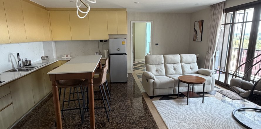 Condo in Pattaya, Thailand, 2 bedrooms  № 168868