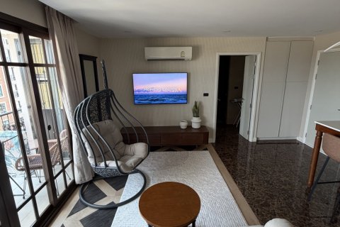 Condo in Pattaya, Thailand, 2 bedrooms  № 168868 - photo 17