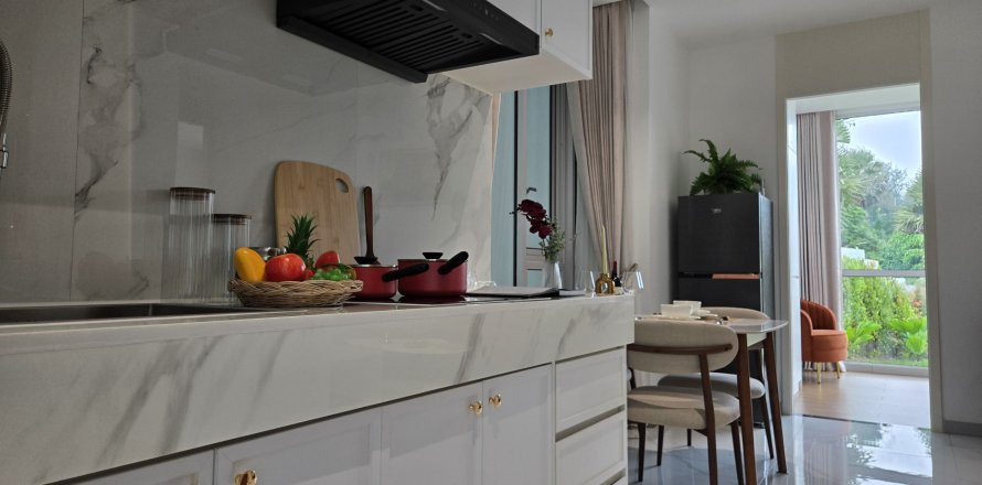 Condo in Phuket, Thailand, 2 bedrooms  № 168870