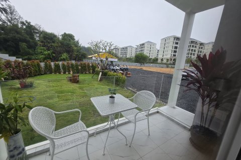 Condo in Phuket, Thailand, 2 bedrooms  № 168870 - photo 13