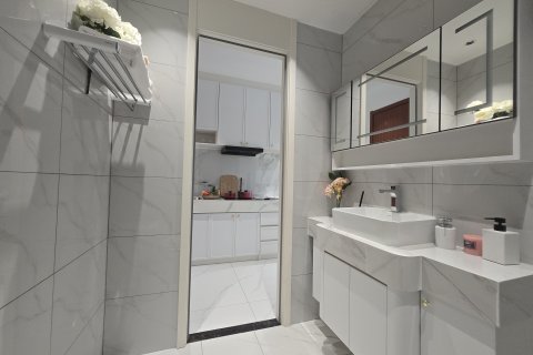 Condo in Phuket, Thailand, 2 bedrooms  № 168870 - photo 6