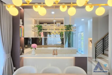 Haus in Bang Kaeo, Thailand 4 Schlafzimmer № 215062 - Foto 5