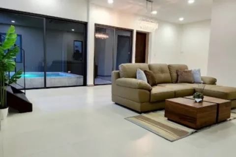 Haus in Phra Khanong, Bangkok, Thailand 3 Schlafzimmer № 215058 - Foto 10