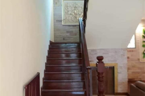 House in Bangkok, Thailand 4 bedrooms № 189122
