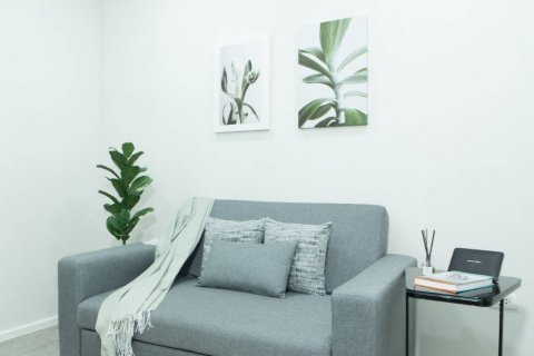 Condo in Bangkok, Thailand, 2 bedrooms № 143151 - photo 11