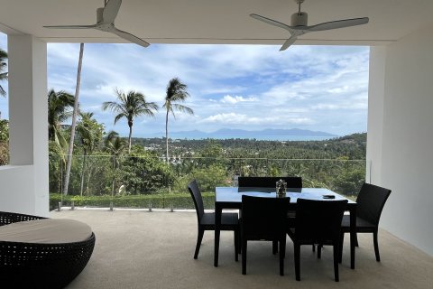Apartment in Ko Samui, Thailand 2 bedrooms № 135527 - photo 1