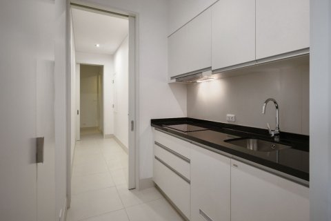 Кондоминиум с 2 спальнями в Сатхоне, Бангкок, Таиланд № 134440 - фото 5