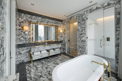 Condo in Sathon, Bangkok, Thailand, 3 bedrooms  № 134441 - photo 8