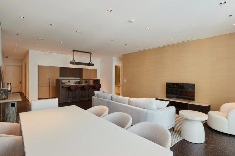 Condo in Sathon, Bangkok, Thailand, 3 bedrooms  № 134441 - photo 2