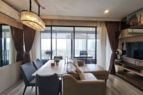 Кондоминиум с 2 спальнями в Бангкапи, Бангкок, Таиланд № 114246 - фото 1