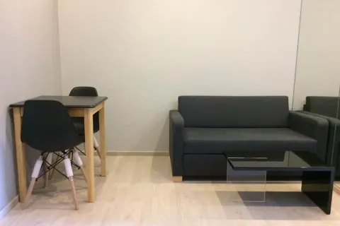 Studio dans le Condo à Watthana, Bangkok, Thaïlande  № 173498