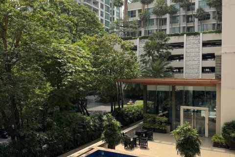 Studio in the Condo in Pathum Wan, Bangkok, Thailand  № 173499 - photo 8